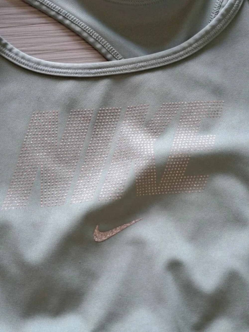Womens Nike Dri-Fit Metallic Swoosh Racerback Sports Bra L Green
